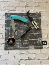 Load image into Gallery viewer, EDC Hank | Handkerchief for Every Day Carry | EDC Gear | Hank For EDC Organizer Pouch | Military Airforce | Paracord | Hornet Jet Fighter
