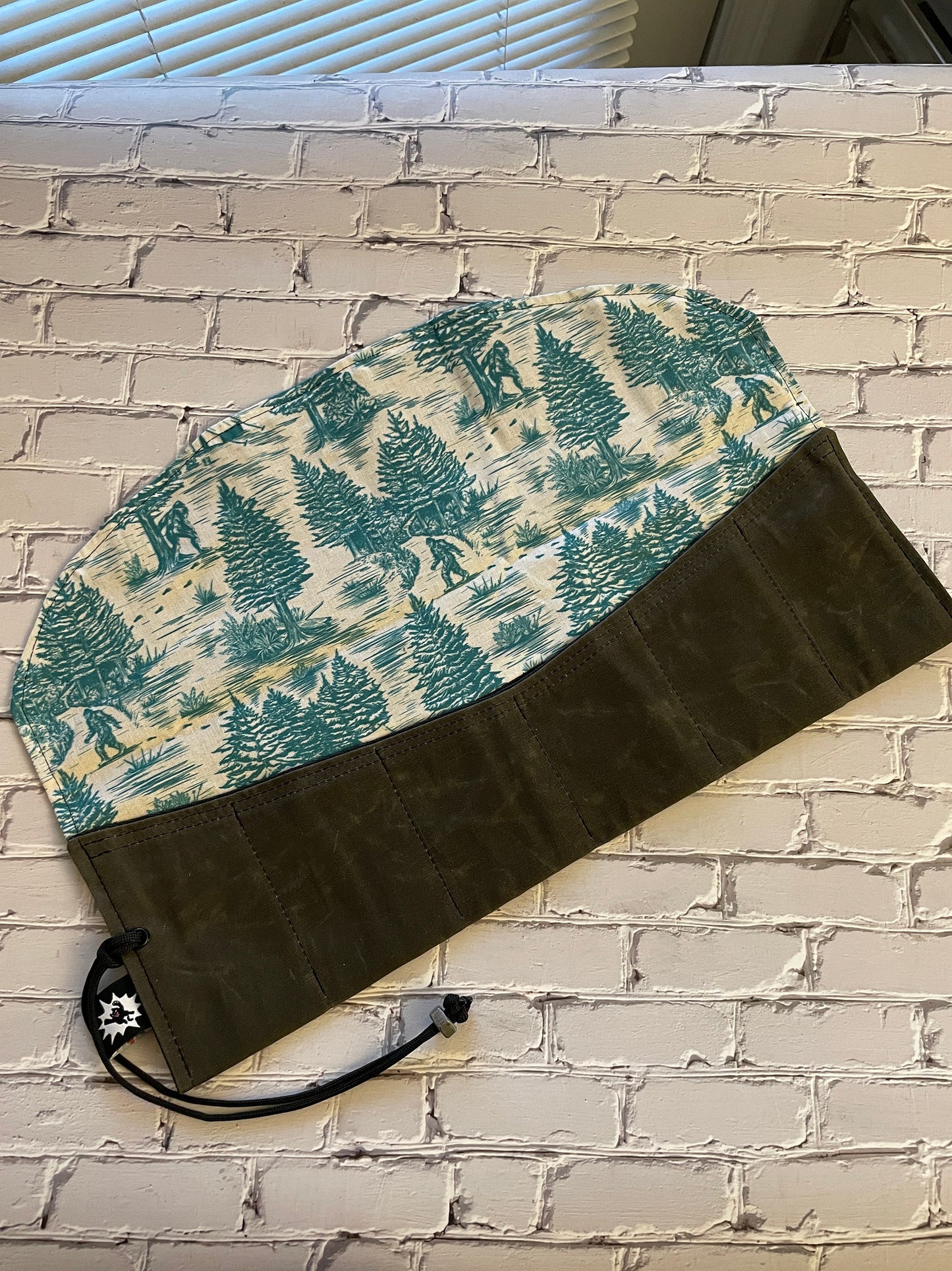 EDC Tool Roll | Waxed Canvas Pouch |Every Day Carry Gear Bag |Pocket Organizer | EDC Knife Roll | Pocket Dump Display Hank |Squatch Six Pack