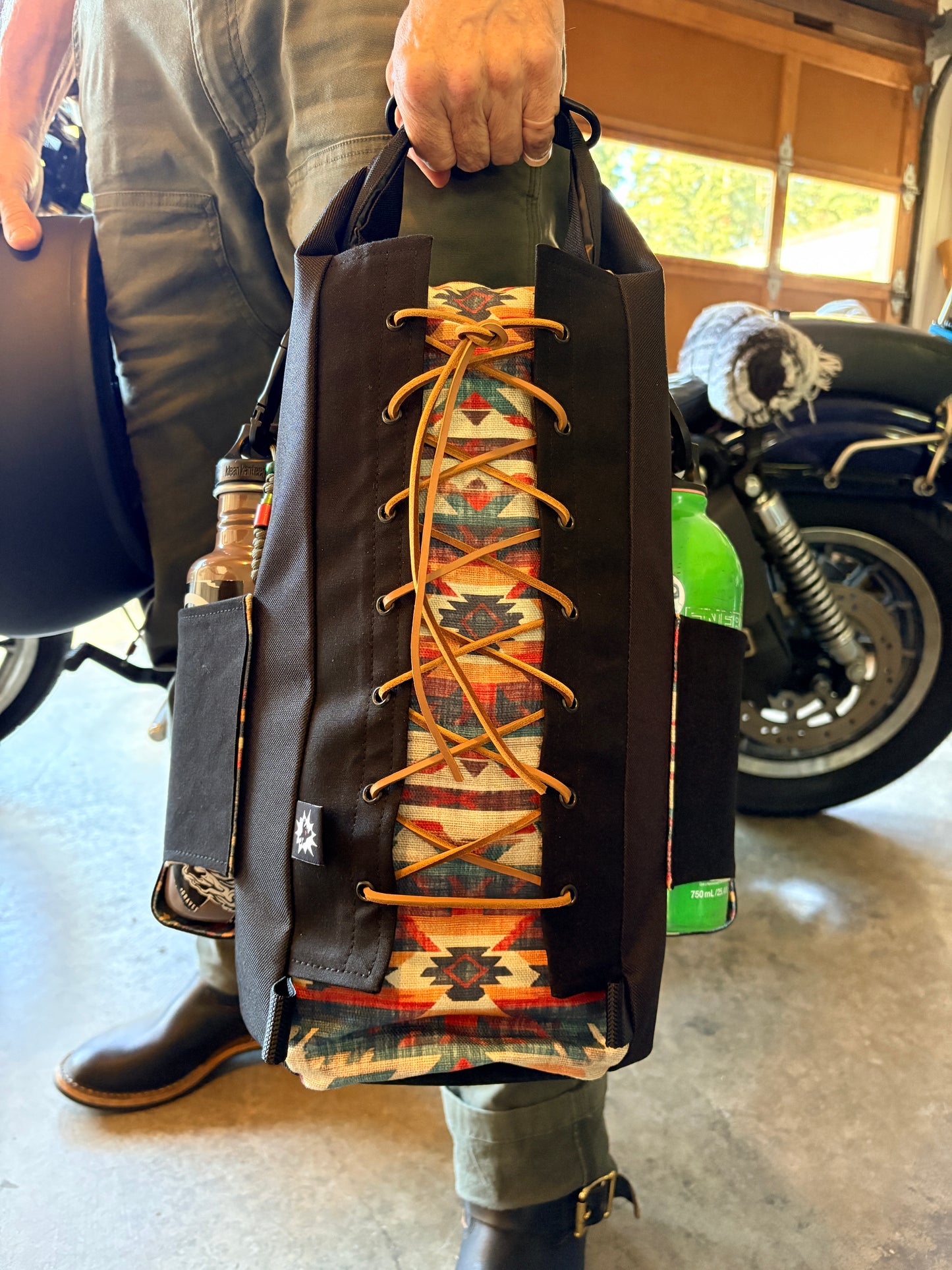 Sissy Bar Bag: Double Bottle Holder