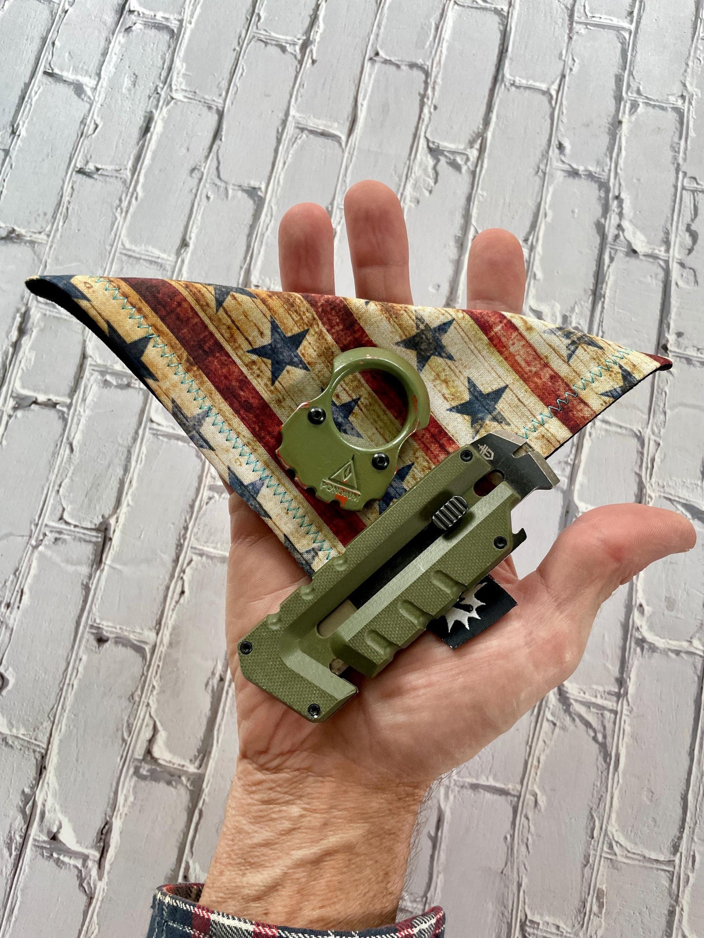 Patriotic EDC Handkerchief – Red White Blue Stars Hank for Pocket Dump, Vintage Style USA Carry Cloth, 4th of July Gift for Him