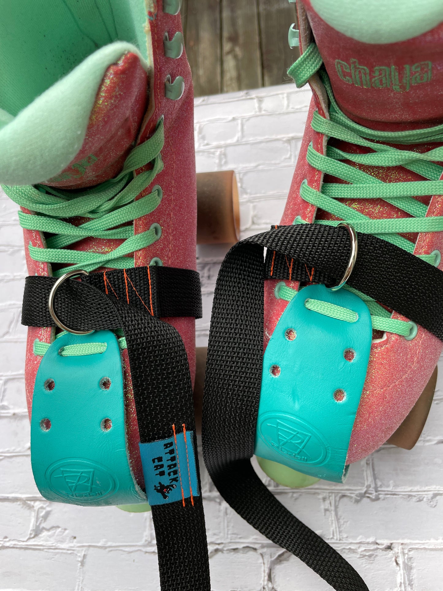 Roller Skate Leash, Strap Carrier for Skates