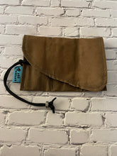 Load image into Gallery viewer, Old school Vans Skate Check Tool Roll
