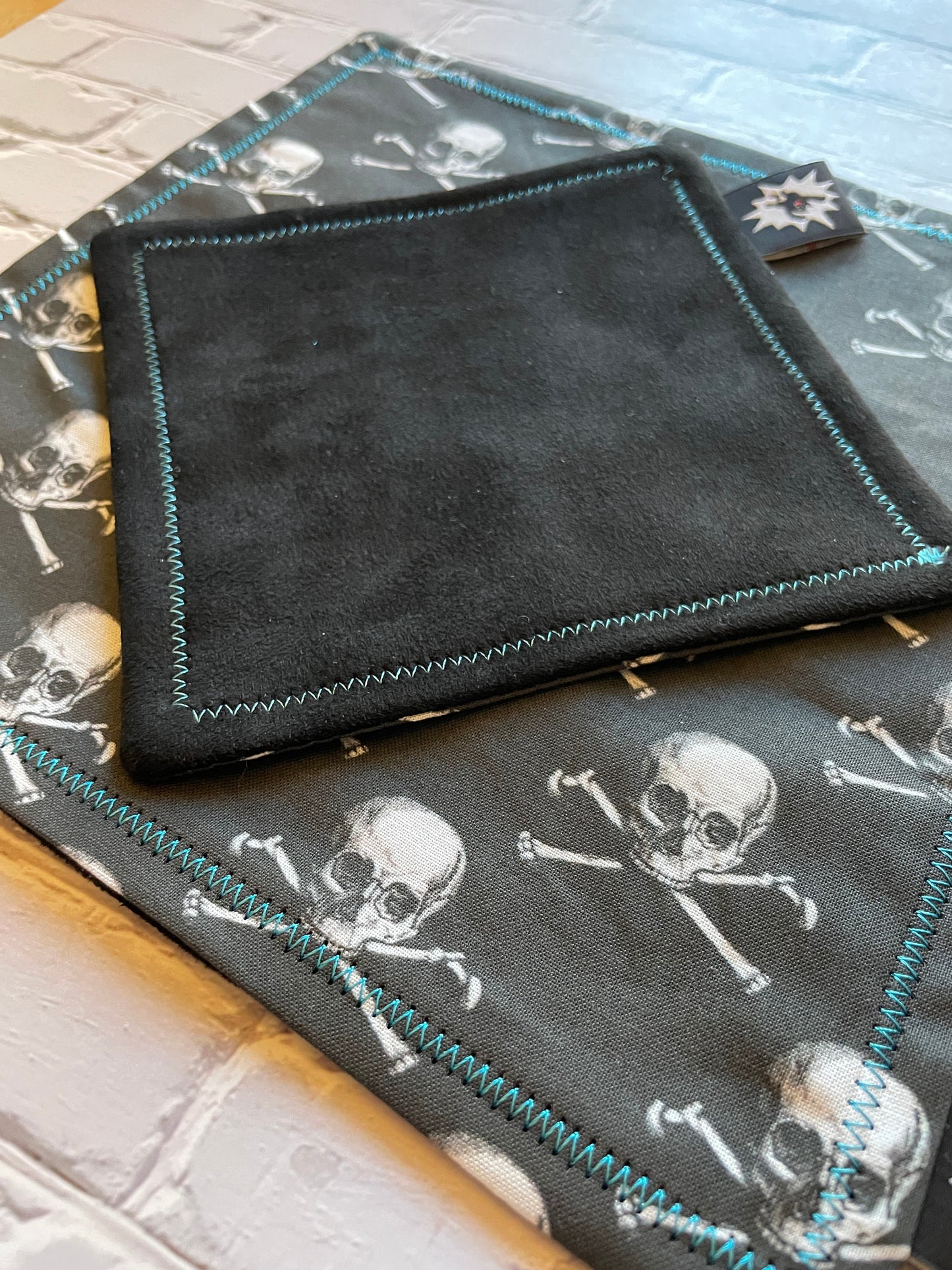 EDC Hank | Handkerchief for Every Day Carry | EDC Gear | Hank For EDC Organizer Pouch | Jolly Roger  | Paracord | Scull and Crossbones