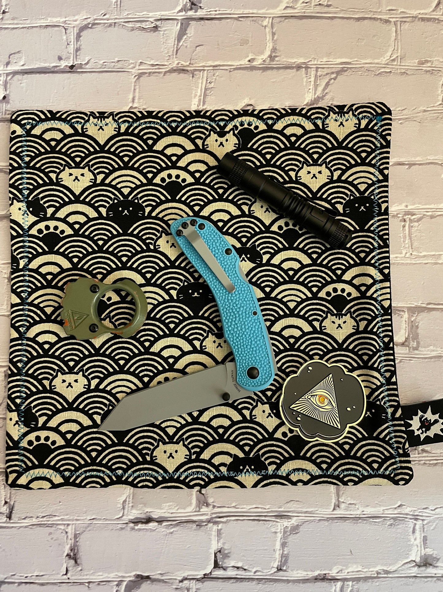 EDC Hank | Handkerchief for Every Day Carry | EDC Gear | Hank For EDC Organizer Pouch | Seigaiha Wave  | Paracord | Cat Wave Black and Cream