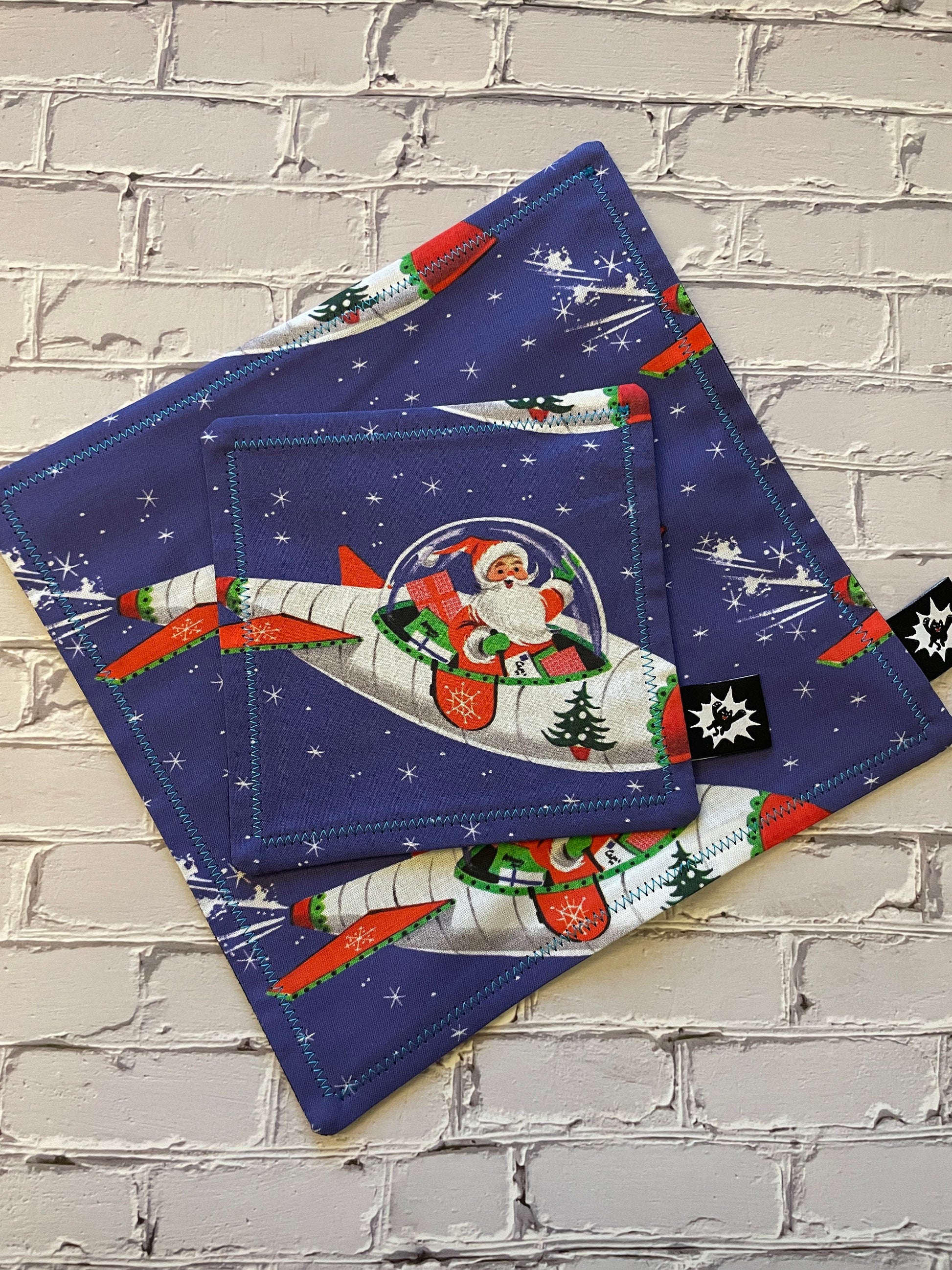 EDC Hank | Handkerchief for Every Day Carry | EDC Gear | Hank For EDC Organizer Pouch | Spaceship Santa  | Paracord | Christmas Holiday