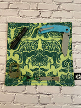 Load image into Gallery viewer, EDC Hank | Handkerchief for Every Day Carry | EDC Gear | Hank For EDC Organizer Pouch | Paracord | Steampunk Lovecraft  | Lime Cthulhu
