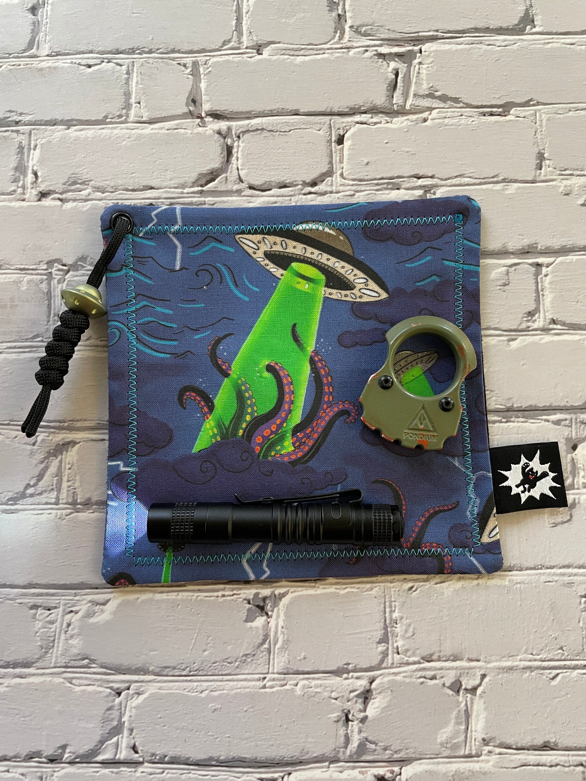 Alien Octopus | Handkerchief for Every Day Carry | EDC Gear | Hank For EDC Organizer Pouch | Paracord | Invasion Abduction Titanium Bead