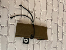 Load image into Gallery viewer, EDC Tool Roll | Waxed Canvas Tool Pouch | Every Day Carry Gear Bag | Edc Pocket Organizer | Knife Roll | Pocket Dump Display Hank | Freddy
