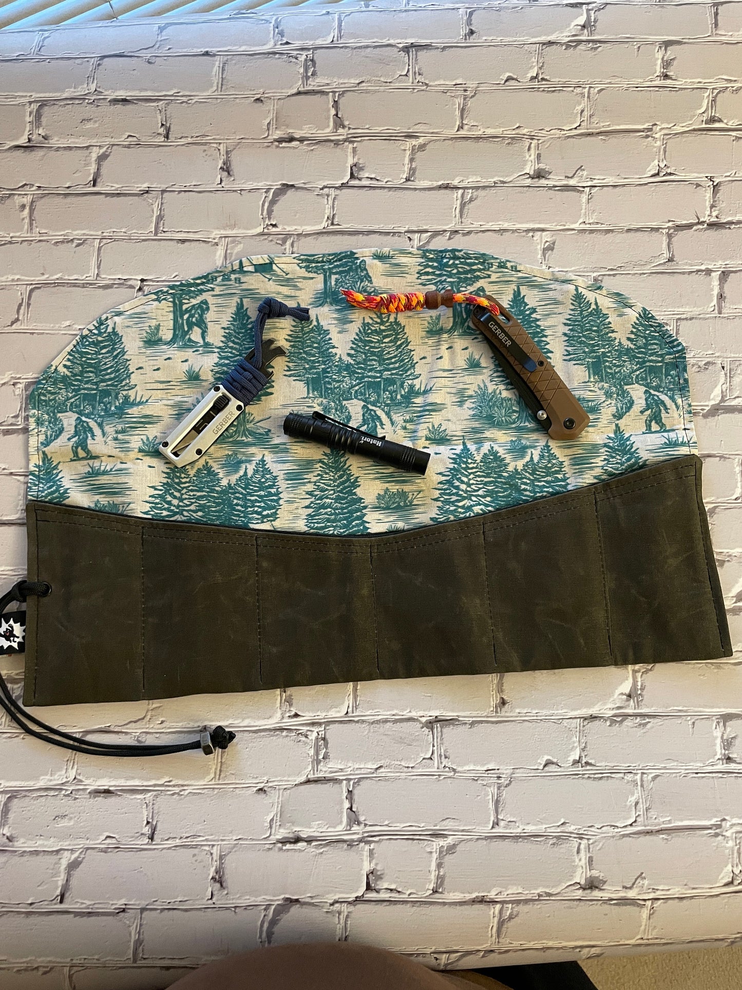 EDC Tool Roll | Waxed Canvas Pouch |Every Day Carry Gear Bag |Pocket Organizer | EDC Knife Roll | Pocket Dump Display Hank |Squatch Six Pack
